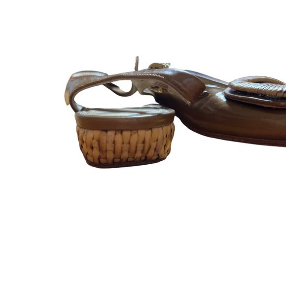 Stuart Weitzman patent leather sling back wooden look trim flats 6 1/2 SS (AA) - Picture 3 of 4